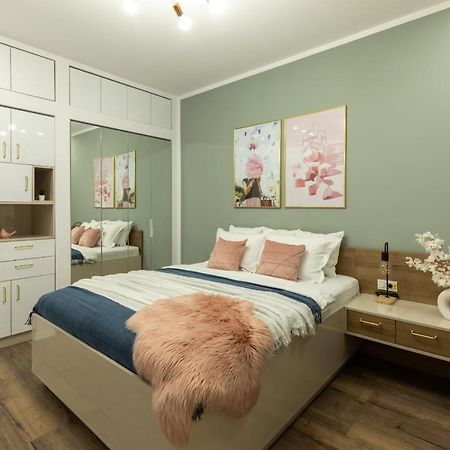 Dream Home - Prime Location 2Br Apt In Bukarest Exteriör bild
