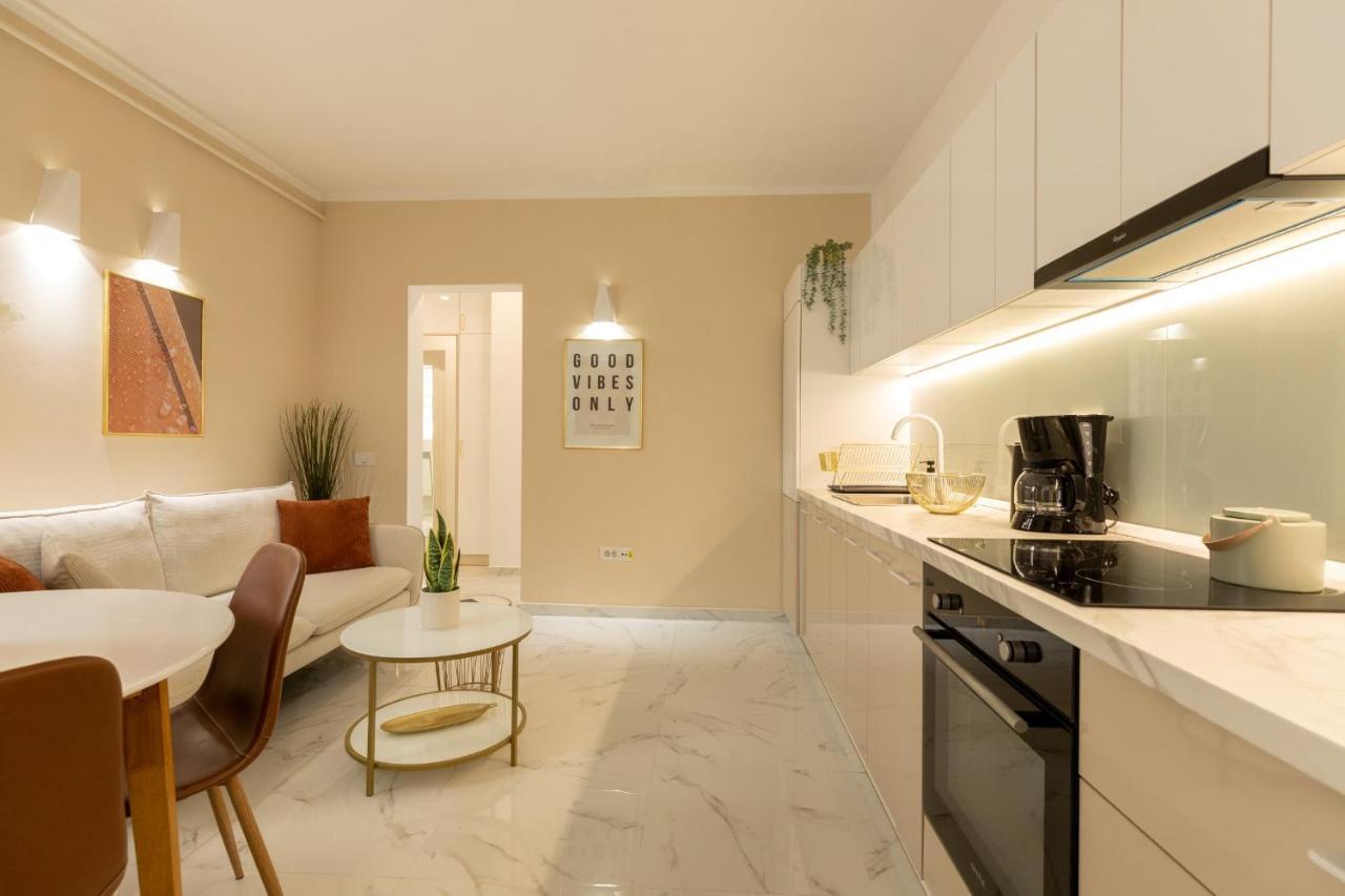 Dream Home - Prime Location 2Br Apt In Bukarest Exteriör bild