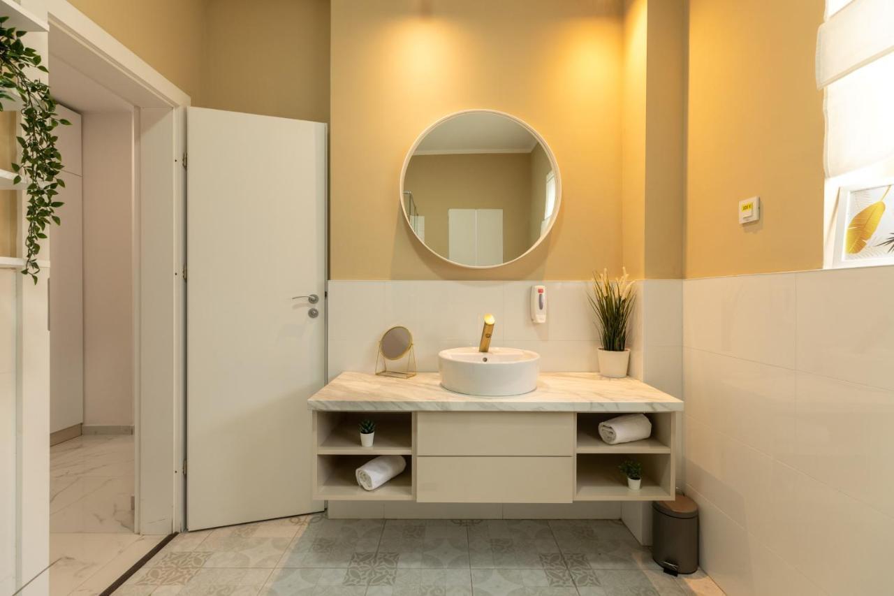 Dream Home - Prime Location 2Br Apt In Bukarest Exteriör bild